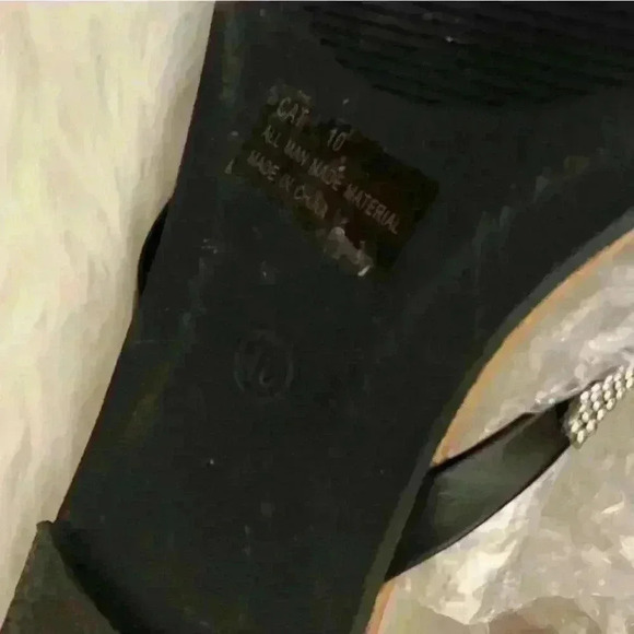 RUE21 basic silver glitter sandals flipflops Women 10 - Picture 4 of 6